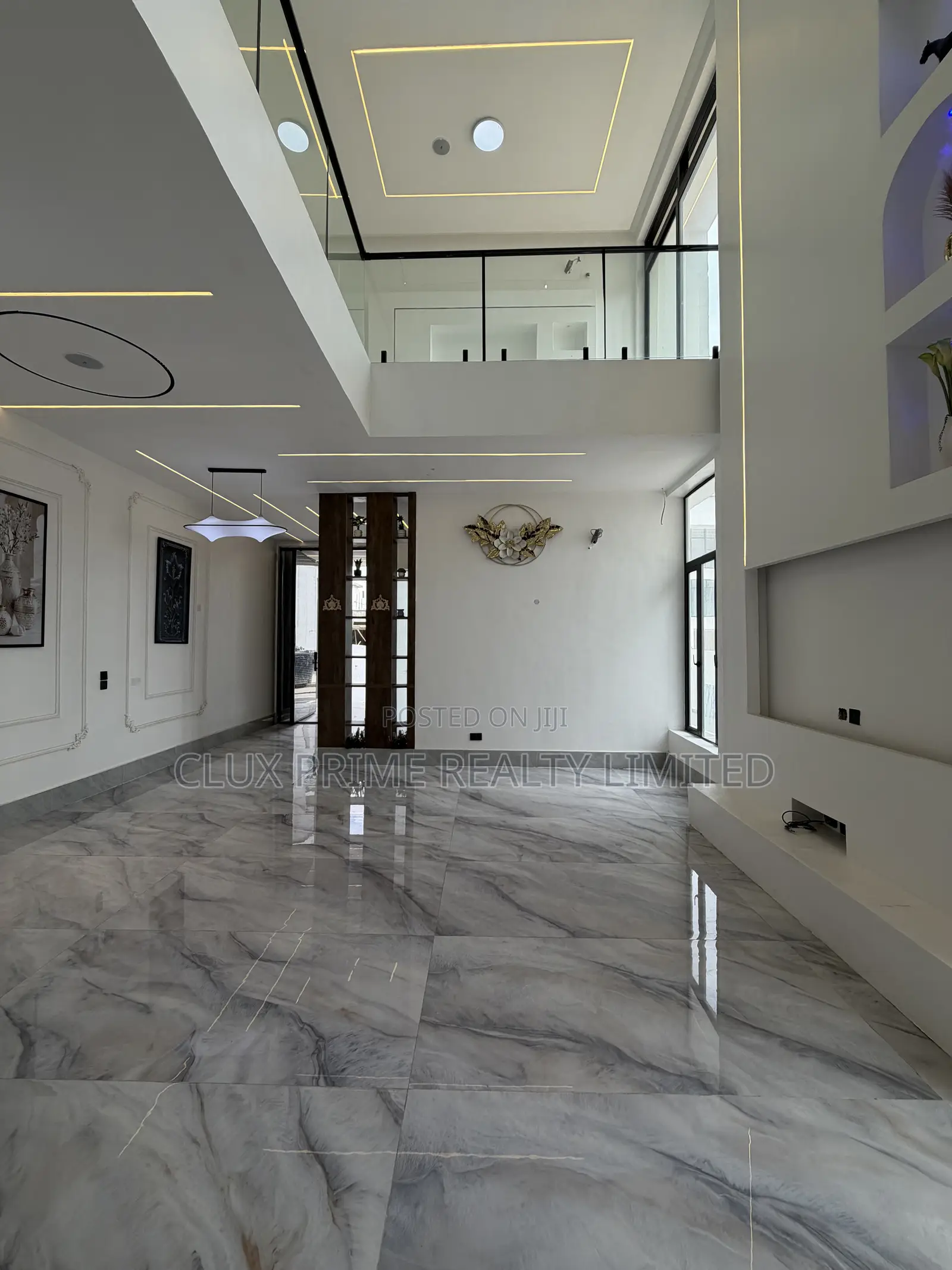 5bdrm Duplex in Lekki Phase 1 for sale