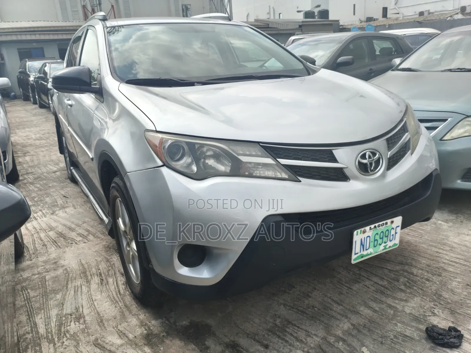 Toyota RAV4 LE AWD (2.5L 4cyl 6A) 2013 Silver