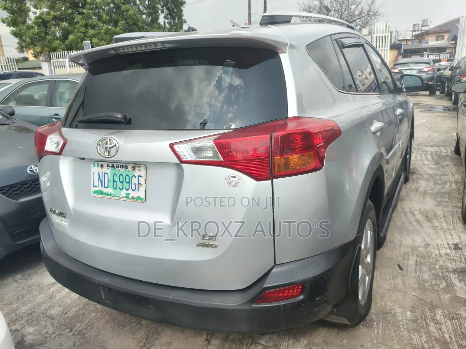 Toyota RAV4 LE AWD (2.5L 4cyl 6A) 2013 Silver