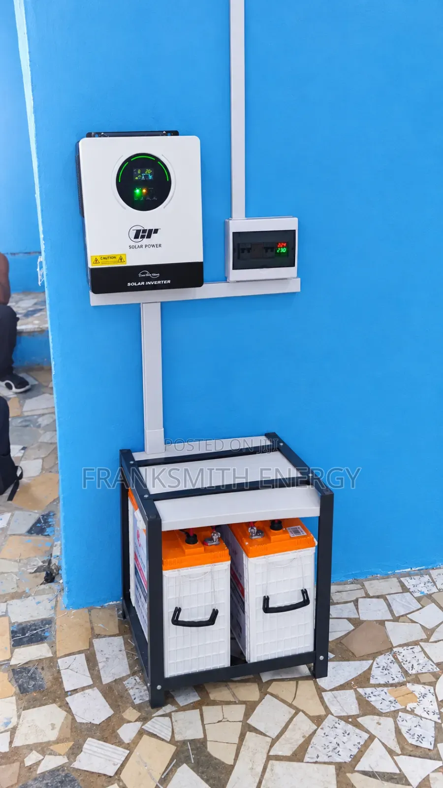 5kva Hybrid Inverter, X2 250ah Tubler Battery, X6 400w Solar Panels