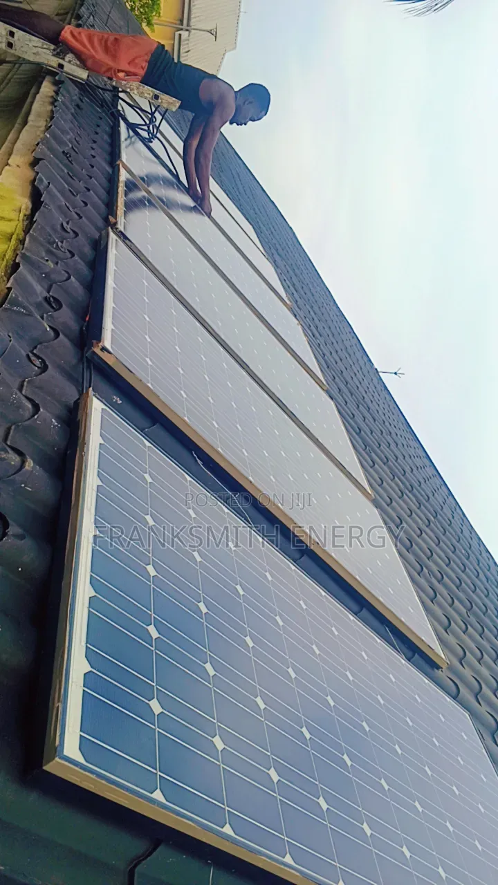 5kva Hybrid Inverter, X2 250ah Tubler Battery, X6 400w Solar Panels