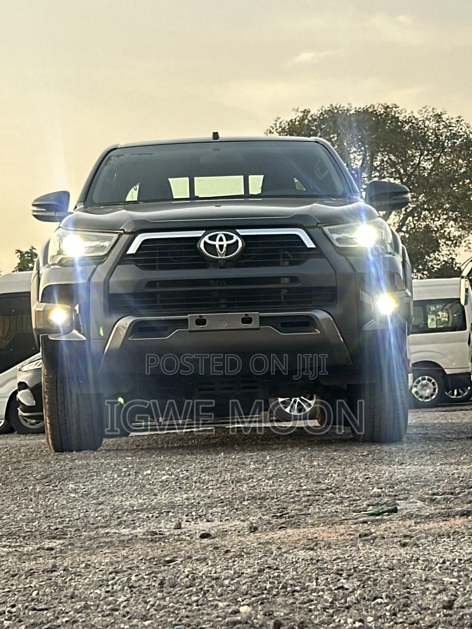 New Toyota Hilux 2025 Black
