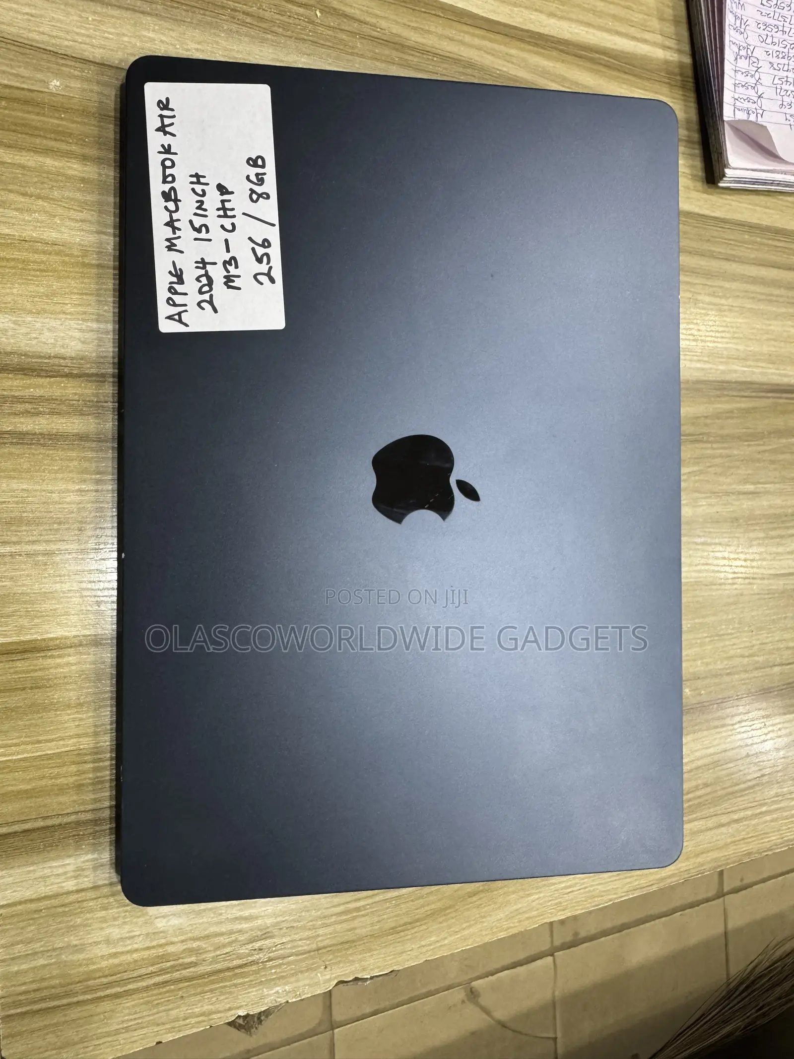 Laptop Apple MacBook Air 2024 M3 8GB Apple M3 SSD 256GB