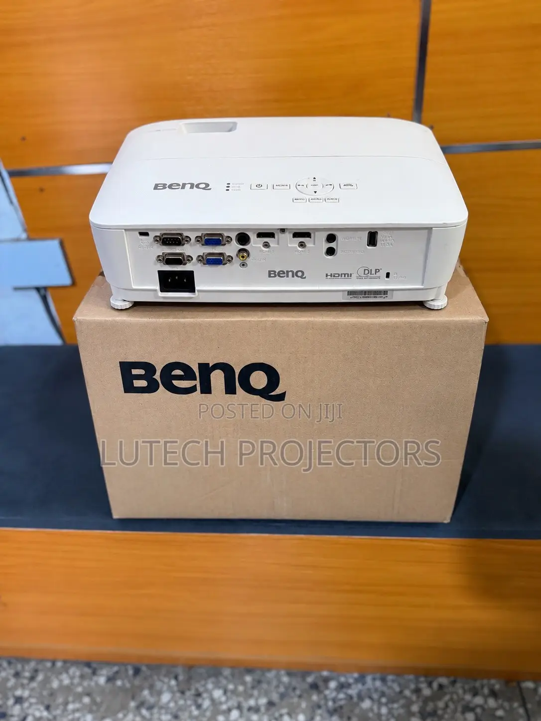 Brand New BenQ 4000 Lumens Multimedia Projector 4 Large Meeting