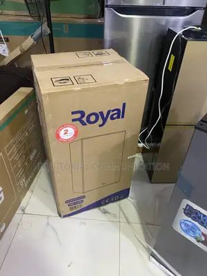 Royal RREF105BF 105L Compact Fridge for Everyday Use