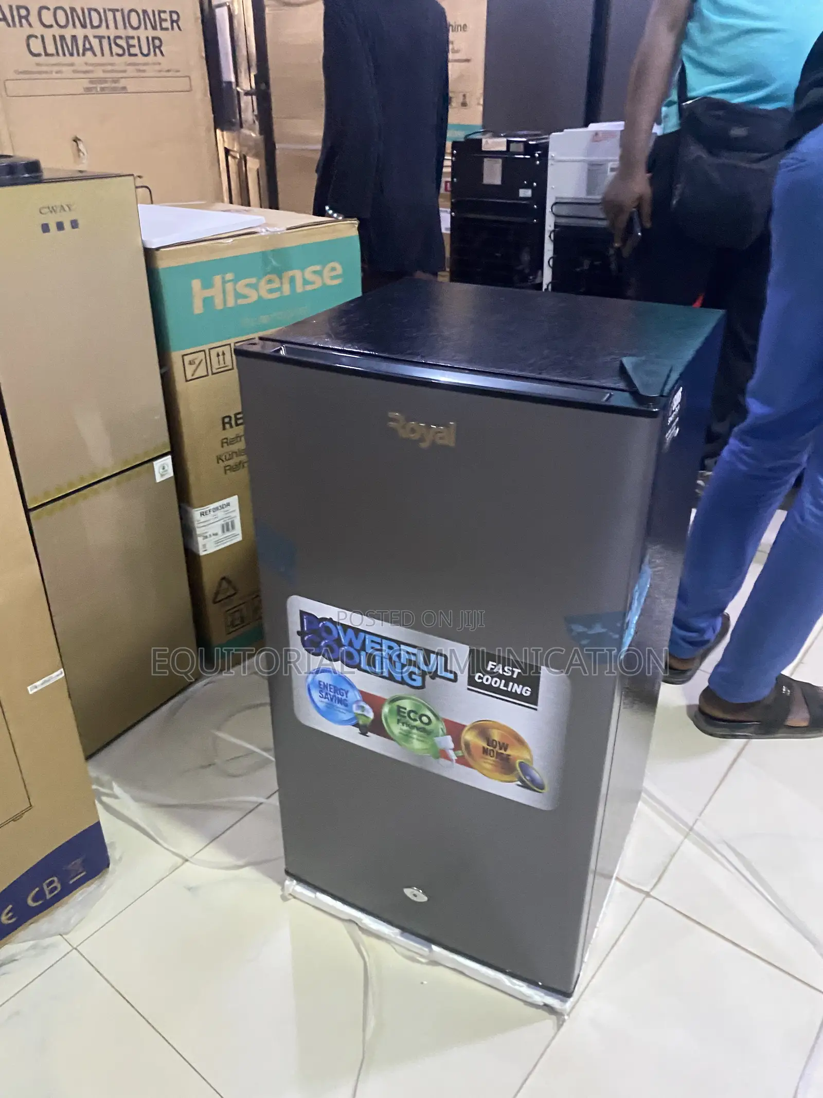 Royal RREF105BF 105L Fridge for Everyday Food Preservation