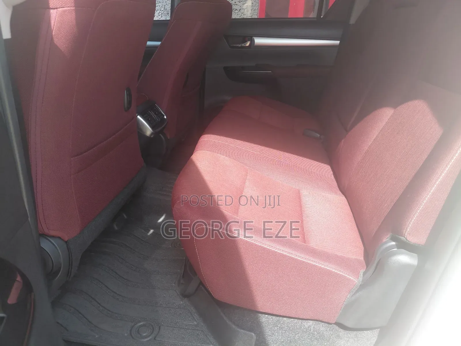 Toyota Hilux 2024 White