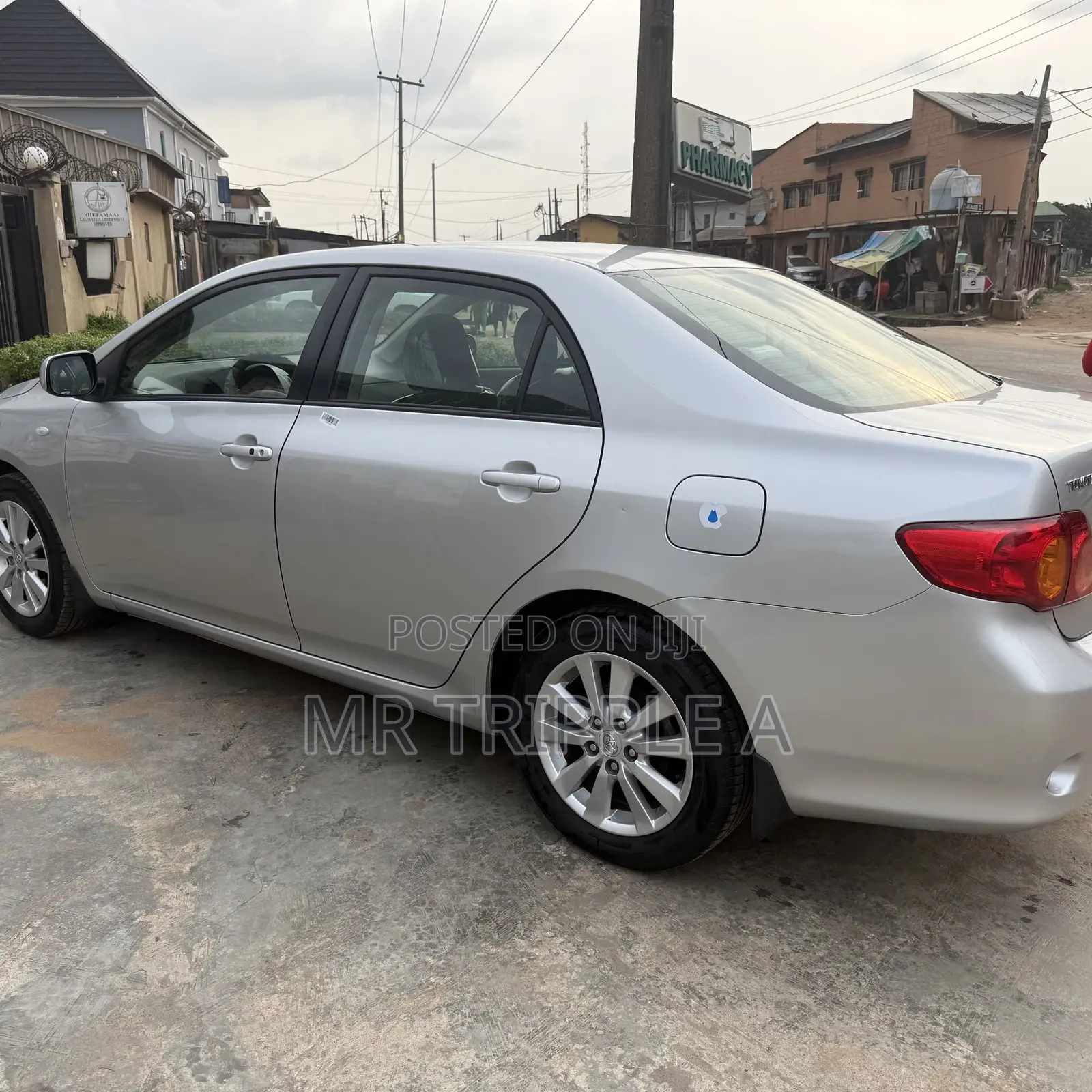 Toyota Corolla 2010 Silver