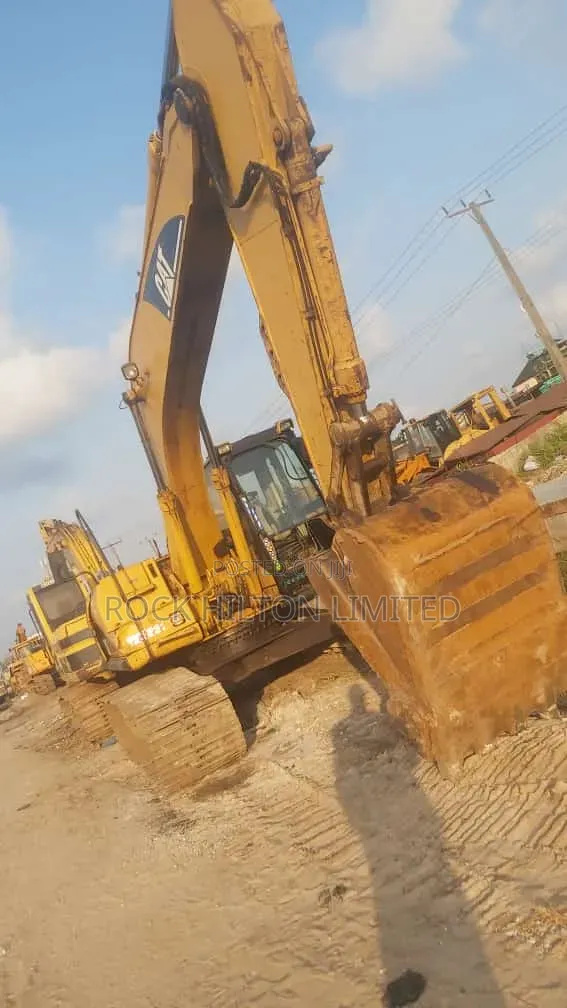 Strong Caterpillar Excavator for Rent. Call Now