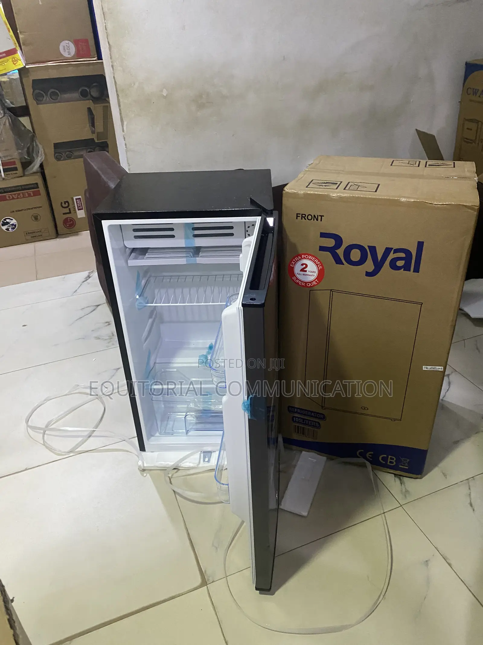Royal 105L Compact Fridge for Personal Use