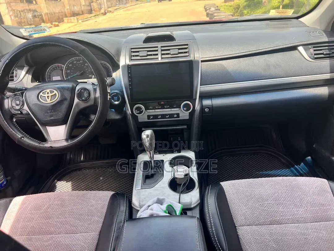 Toyota Camry 2014 Red