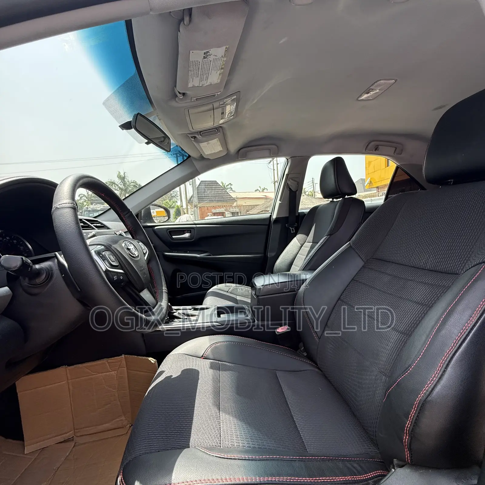 Toyota Camry 2016 Gold