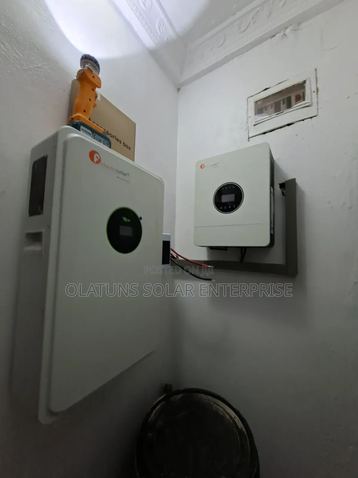 Hybrid Inverter and Lithium Batteries