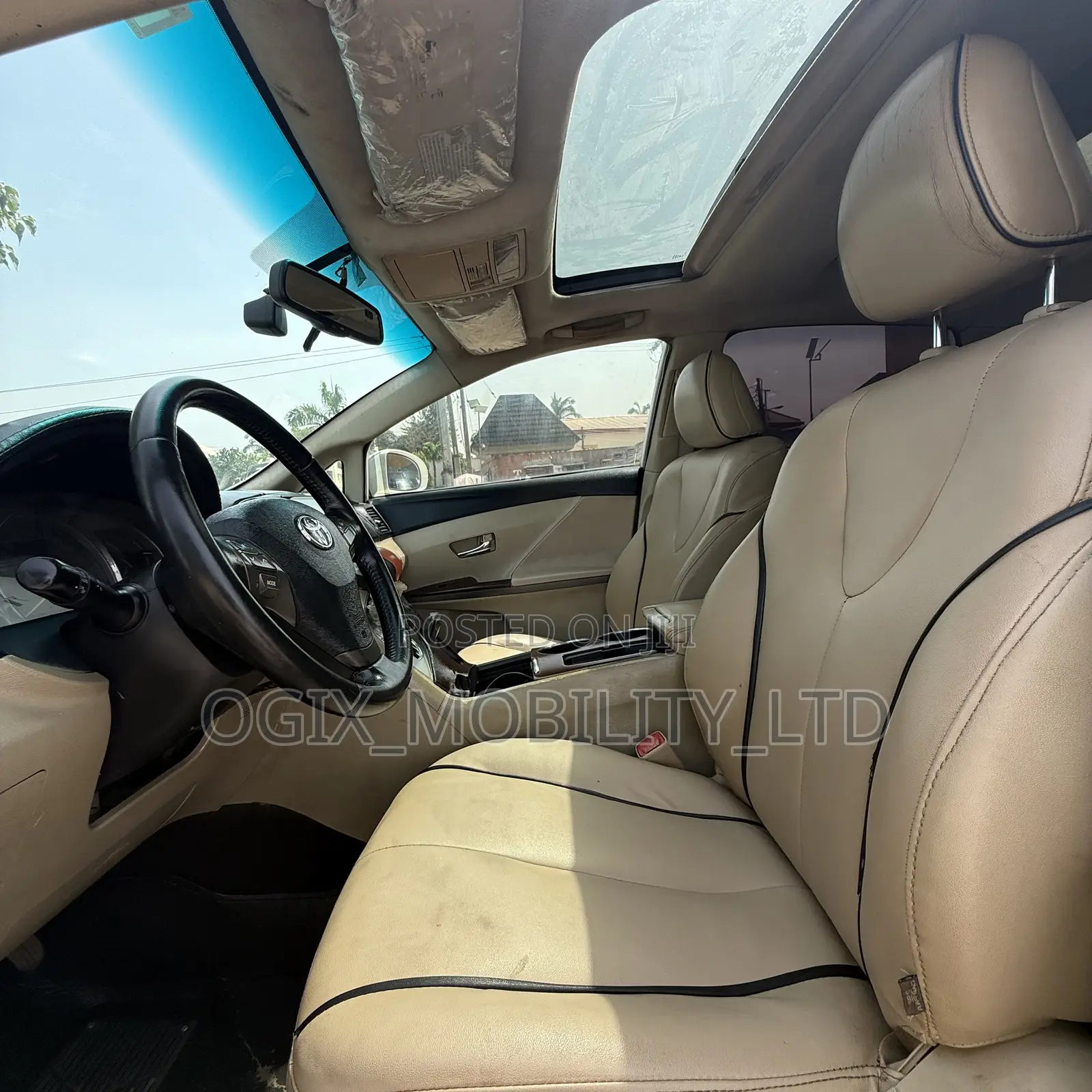 Toyota Venza V6 AWD 2010 White