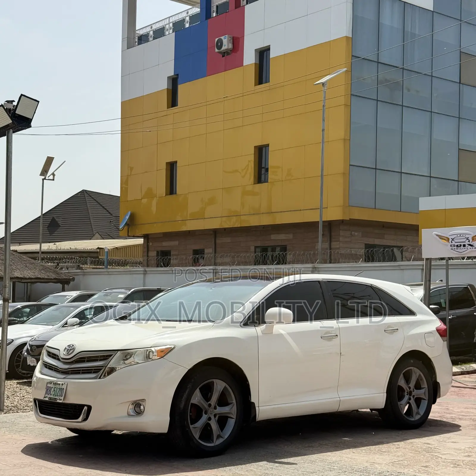 Toyota Venza V6 AWD 2010 White