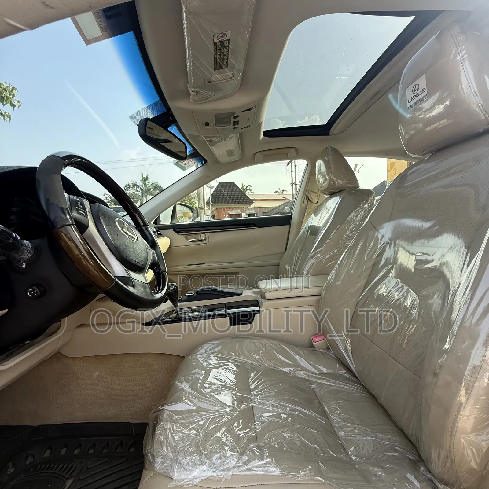 Lexus ES 350 FWD 2013 White