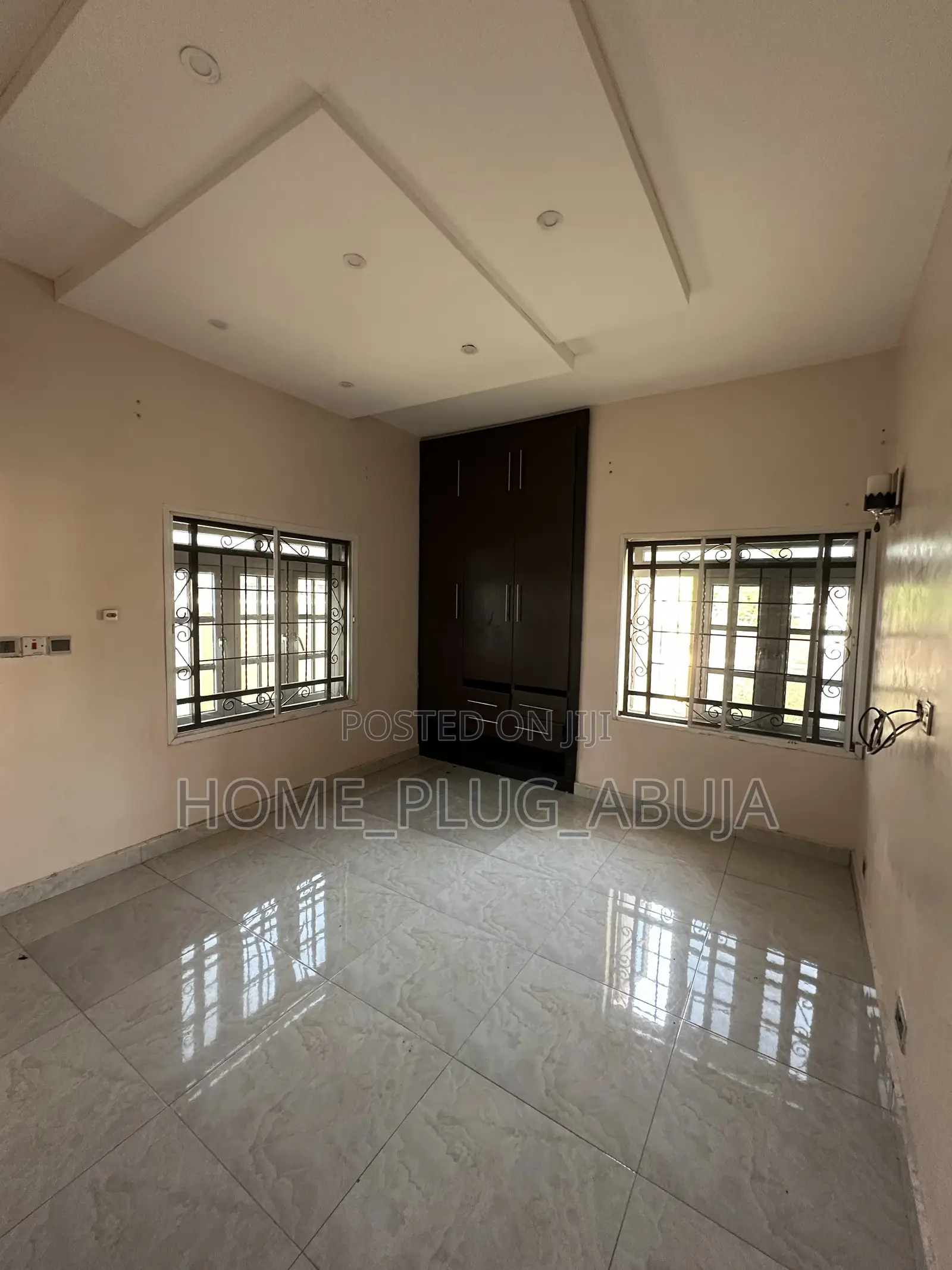 3bdrm Bungalow in Efab Queens Estate for rent
