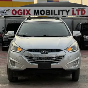 Hyundai Tucson SE AWD 2014 Silver