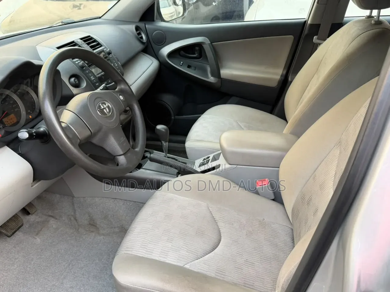 Toyota RAV4 2010 Gray