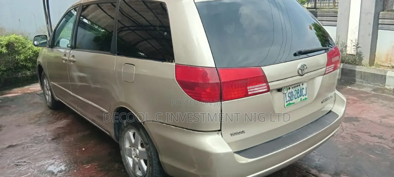 Toyota Sienna XLE FWD 2006 Gold