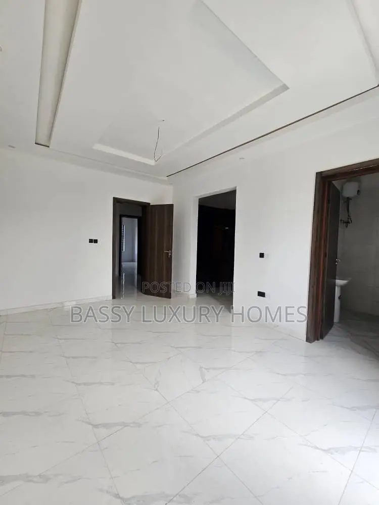 4bdrm Duplex in Abraham Adesanya for sale