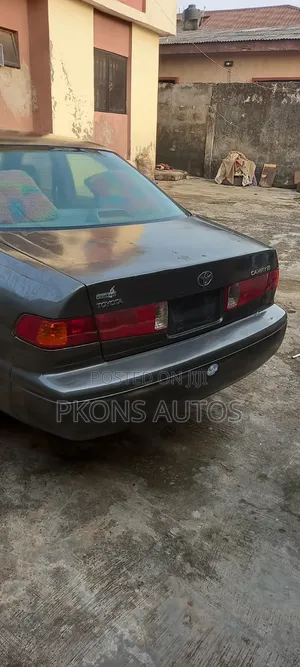 Toyota Camry 2002 Gray