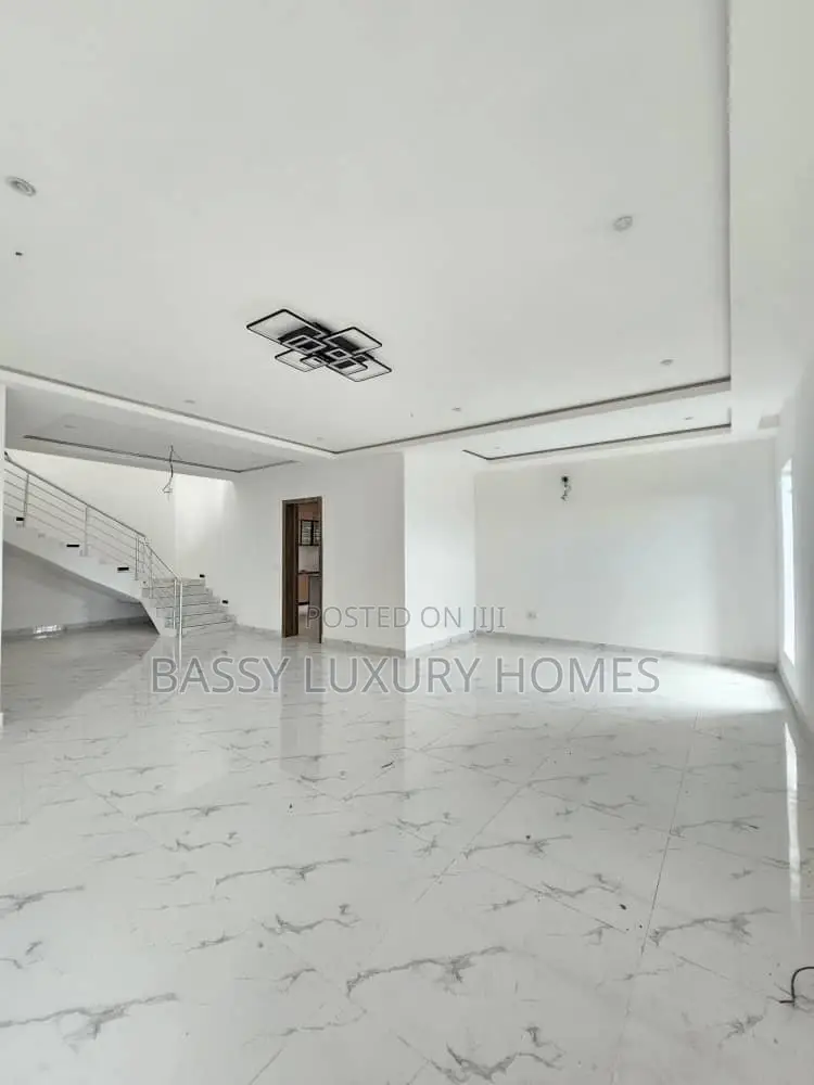 3bdrm Duplex in Abraham Adesanya for sale