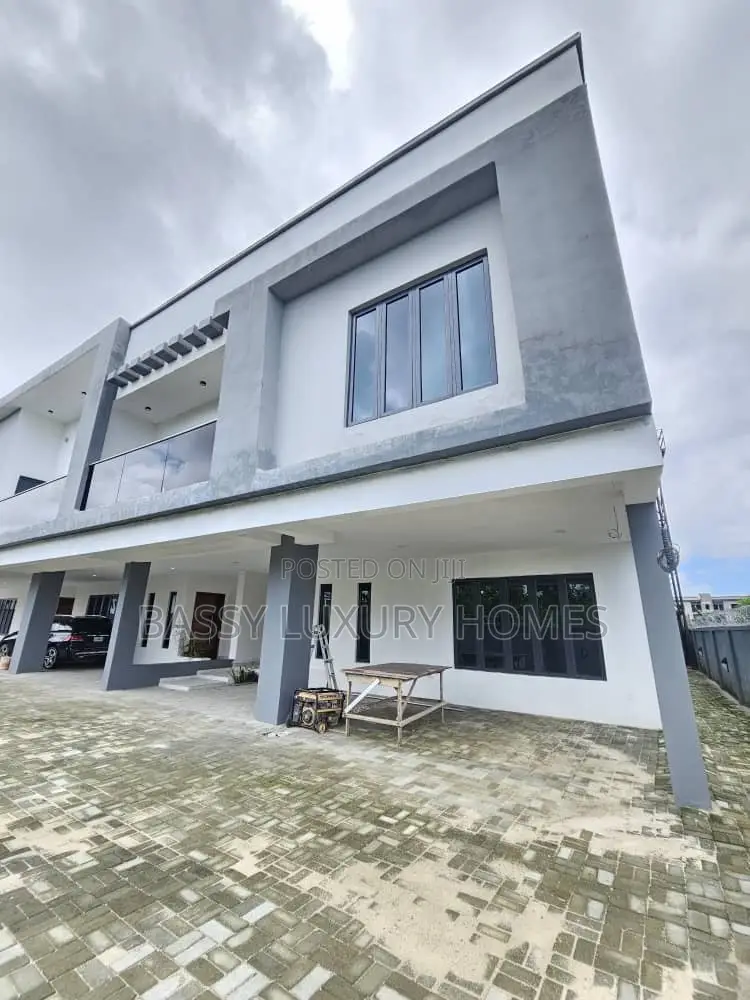 3bdrm Duplex in Abraham Adesanya for sale