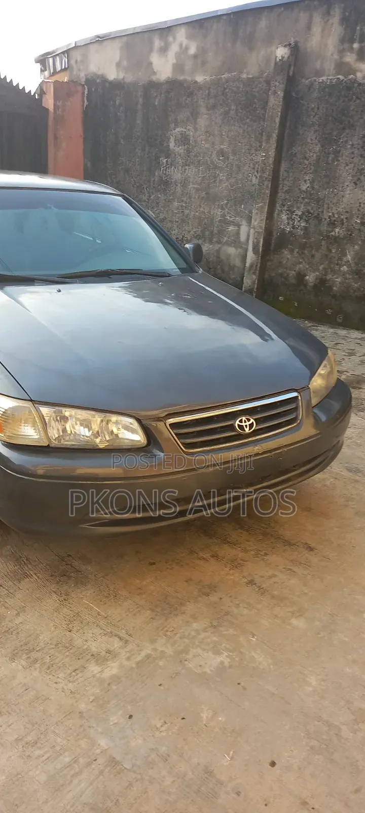 Toyota Camry 2002 Gray