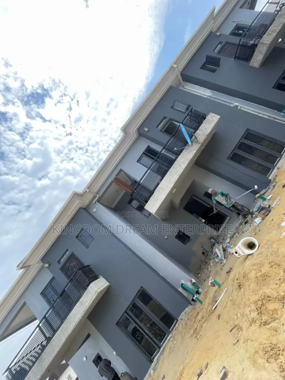 4bdrm Duplex in Lagos Business for rent