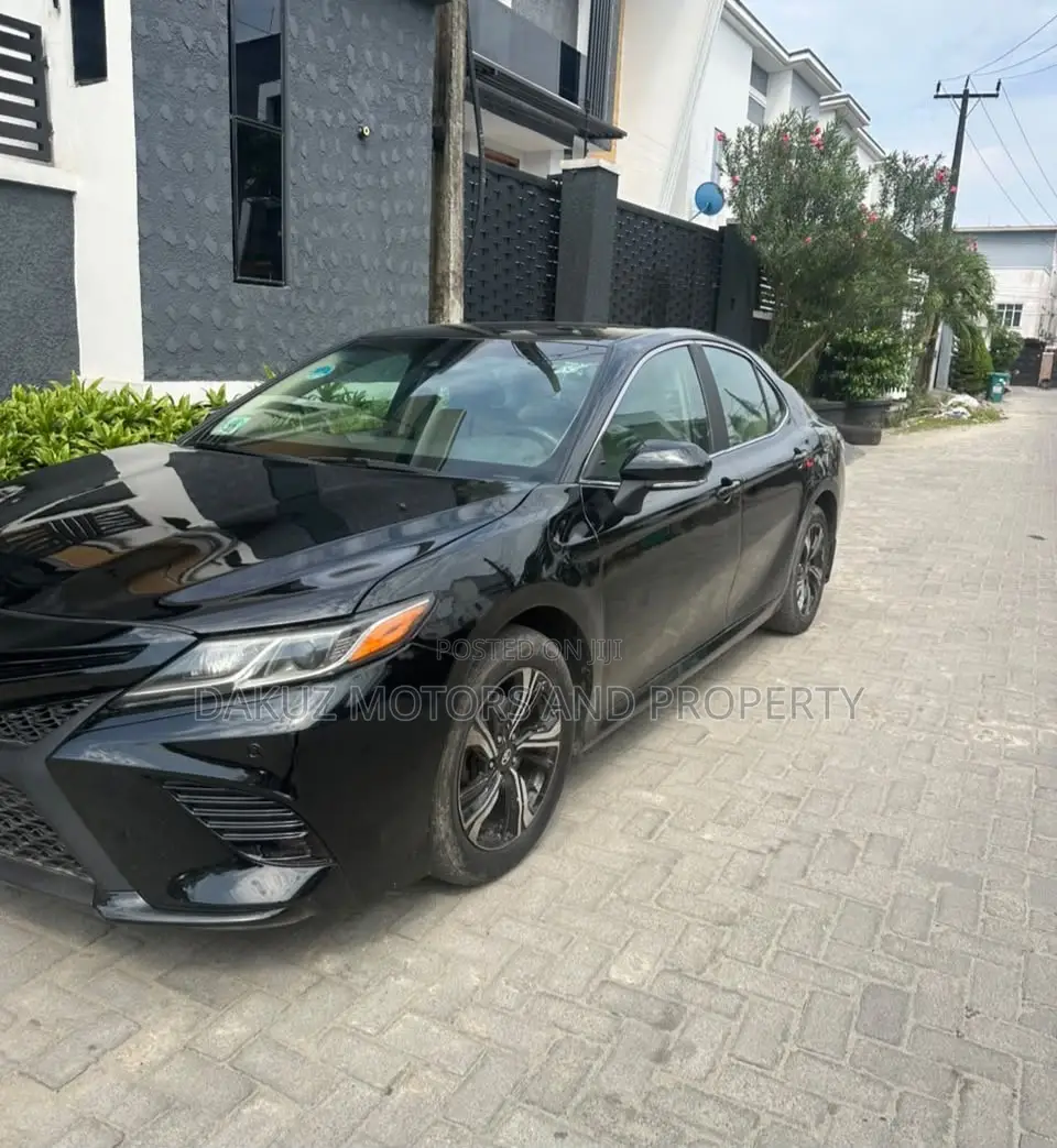 Toyota Camry 2018 Black