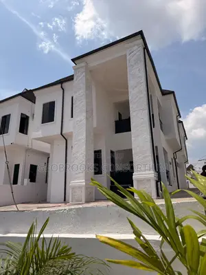 4bdrm Duplex in Engr Lere Adigun Gra, Basorun for sale