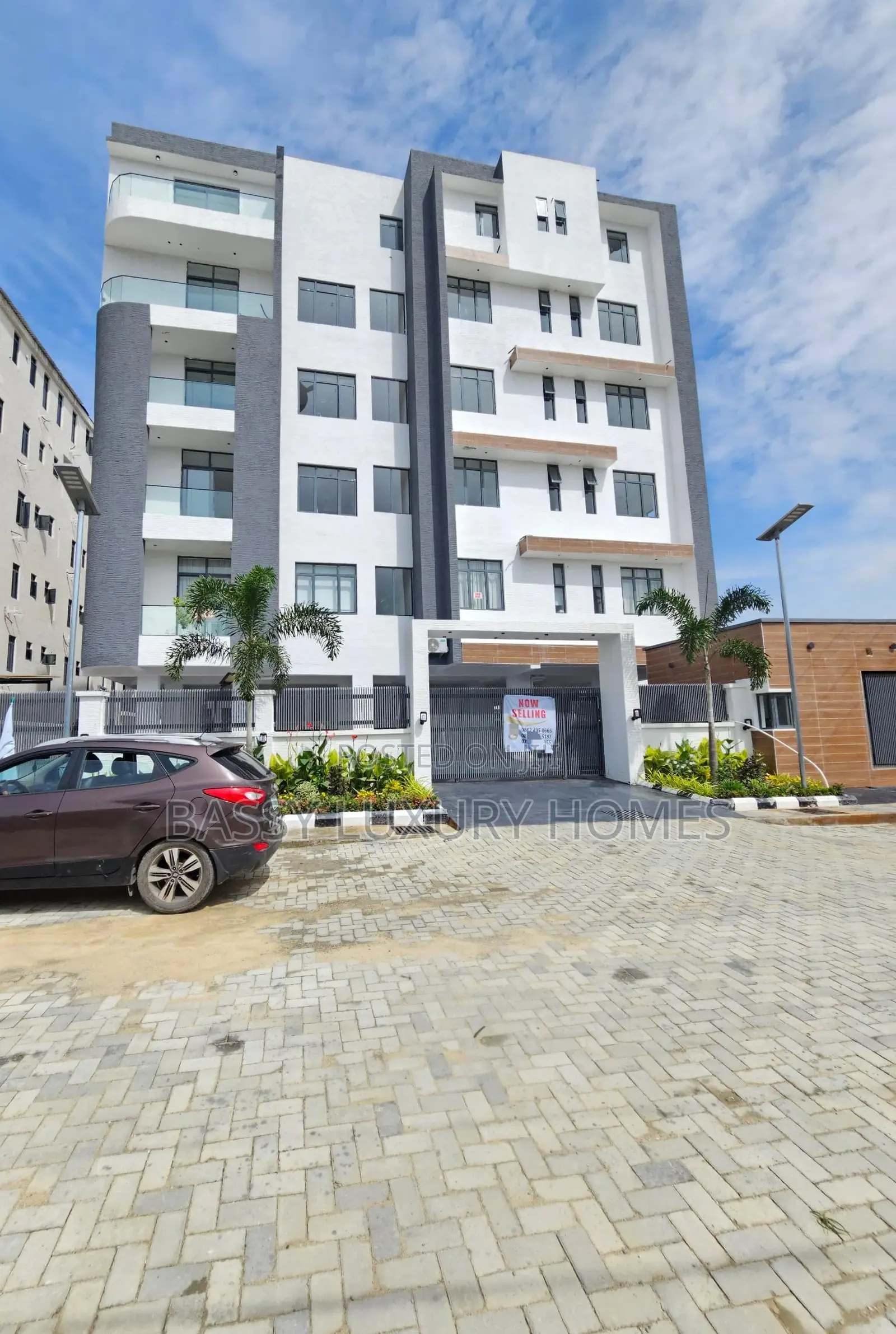 Furnished 3bdrm Apartment in Ikate for sale