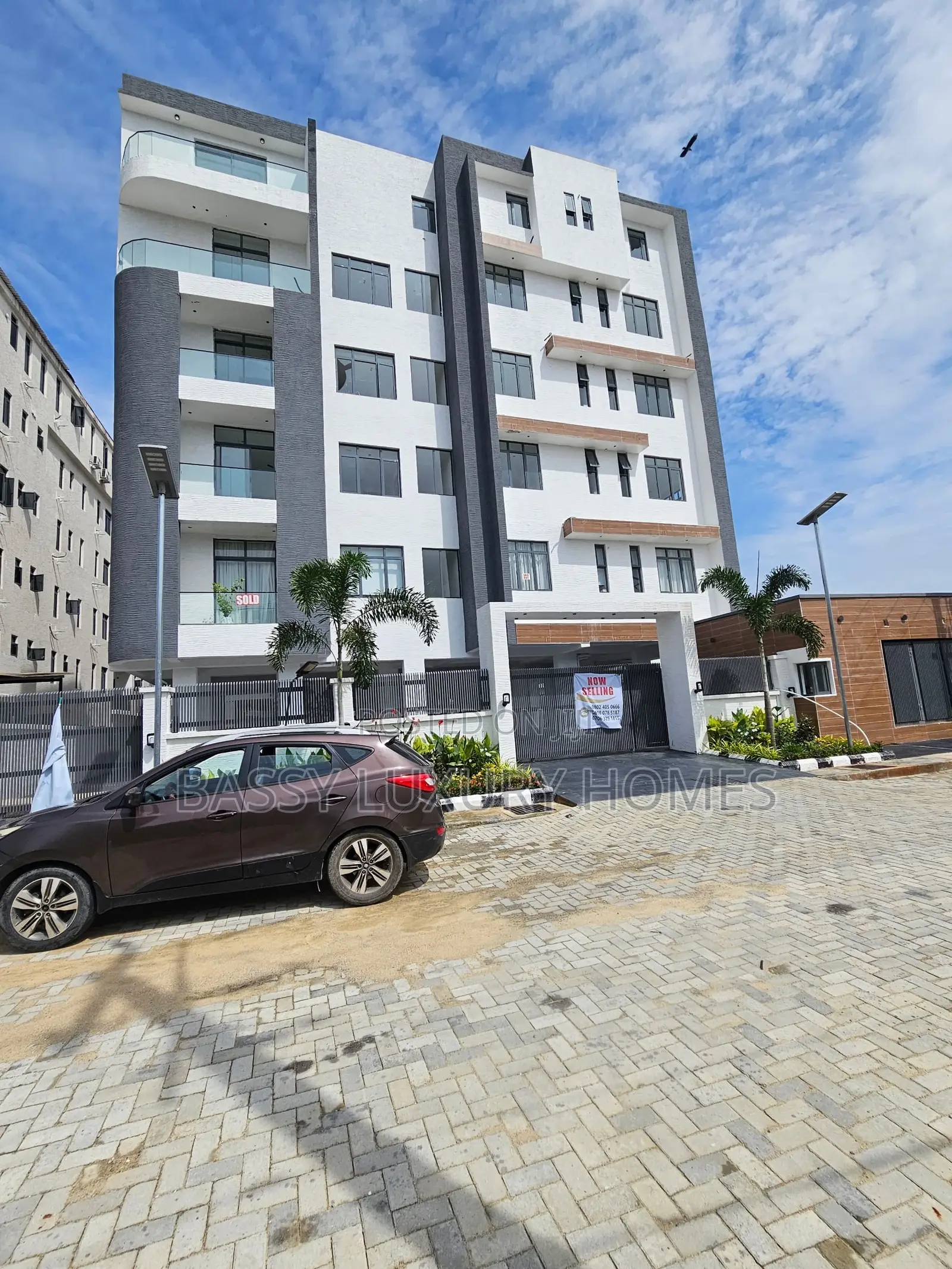 Furnished 3bdrm Apartment in Ikate for sale