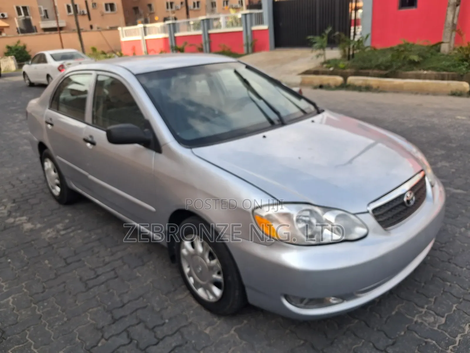 Toyota Corolla LE 2005 Silver