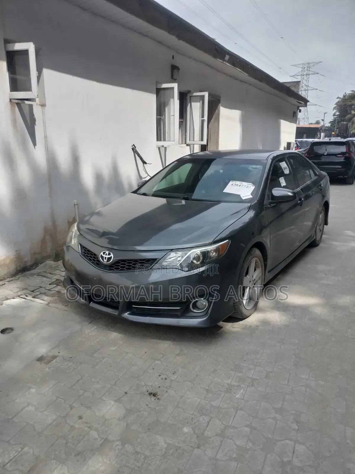 Toyota Camry SE 4dr Sedan (3.5L 6cyl 6A) 2014 Gray