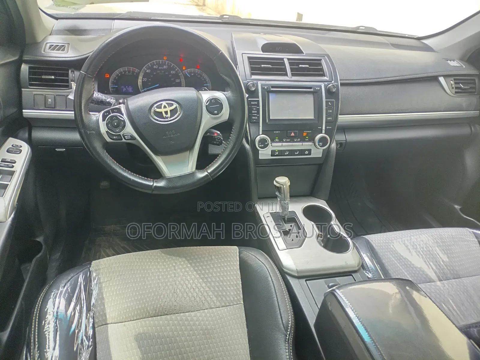 Toyota Camry SE 4dr Sedan (3.5L 6cyl 6A) 2014 Gray