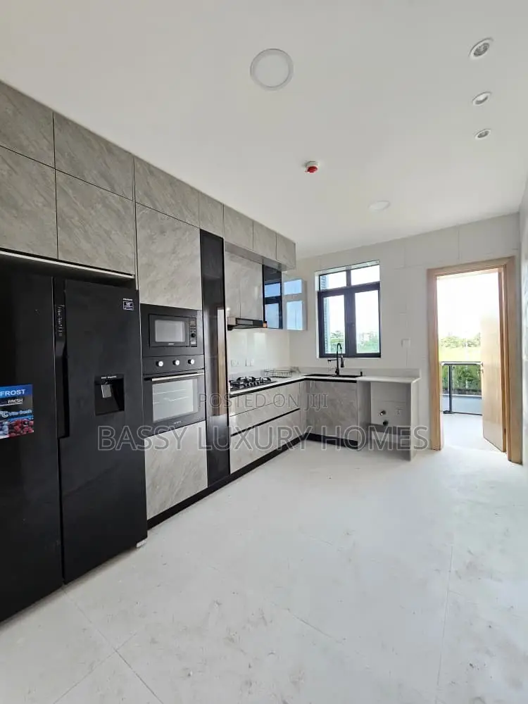 2bdrm Apartment in Ikate for sale