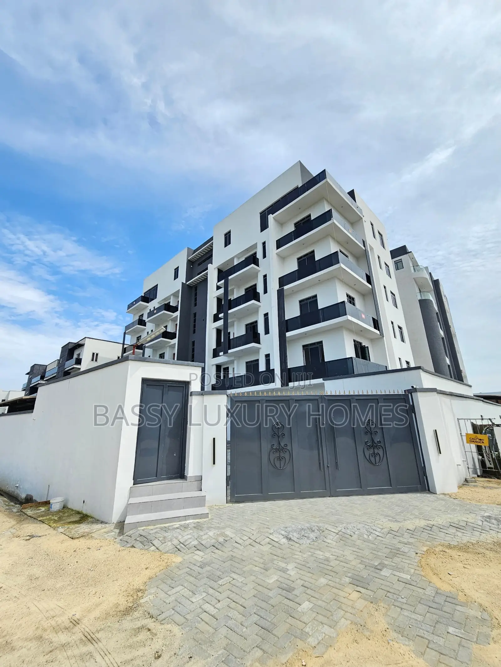 2bdrm Apartment in Ikate for sale