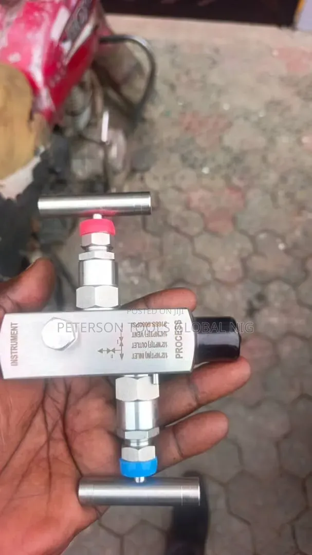 1/2" Double Block and Bleed Valve 6000psi