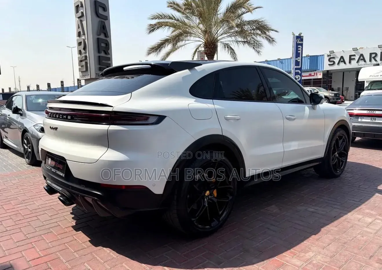 Porsche Cayenne GTS AWD 2025 White