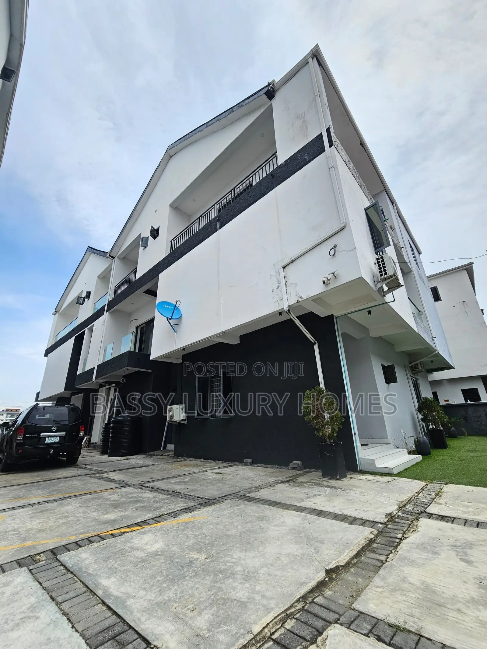 4bdrm Duplex in Ikate for sale