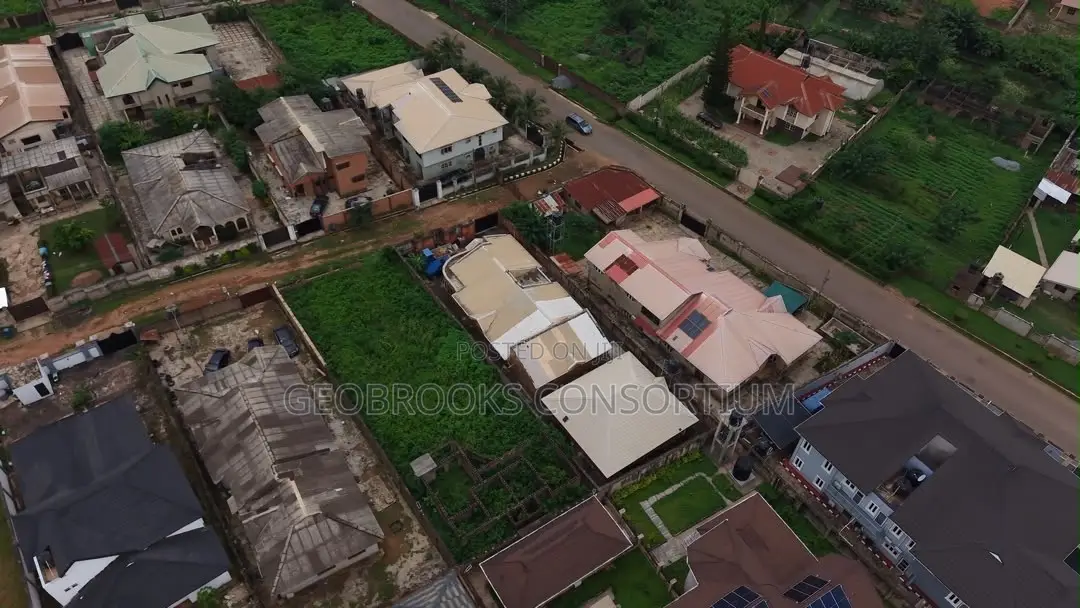 732 SQM Completely Dry Land