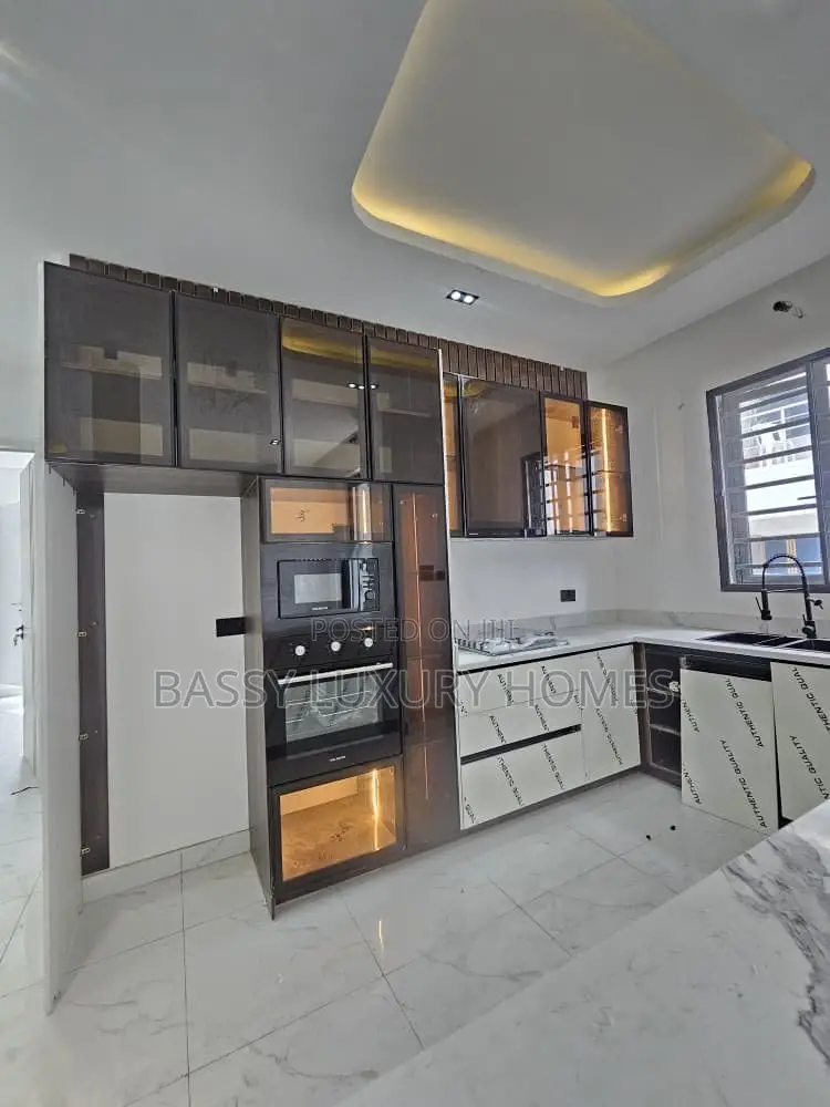 2bdrm Apartment in Ikate for sale