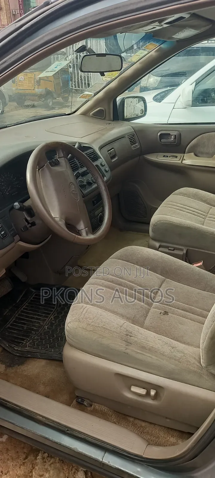 Toyota Sienna 1999 Green