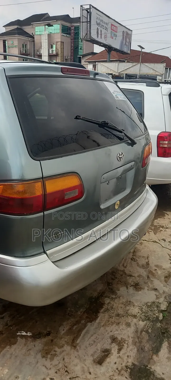 Toyota Sienna 1999 Green