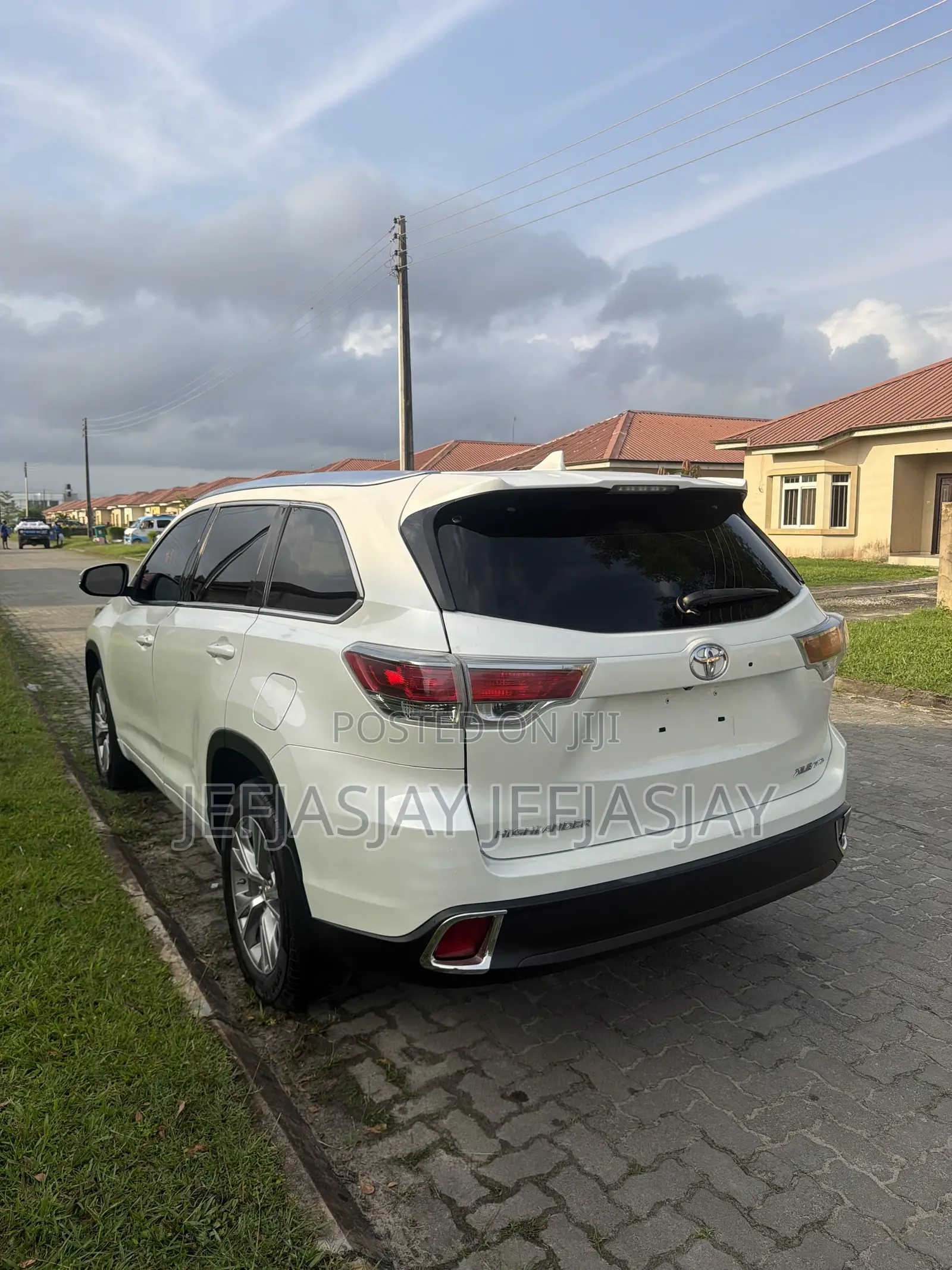 Toyota Highlander XLE 4dr SUV AWD (3.5L 6cyl 6A) 2015 Black