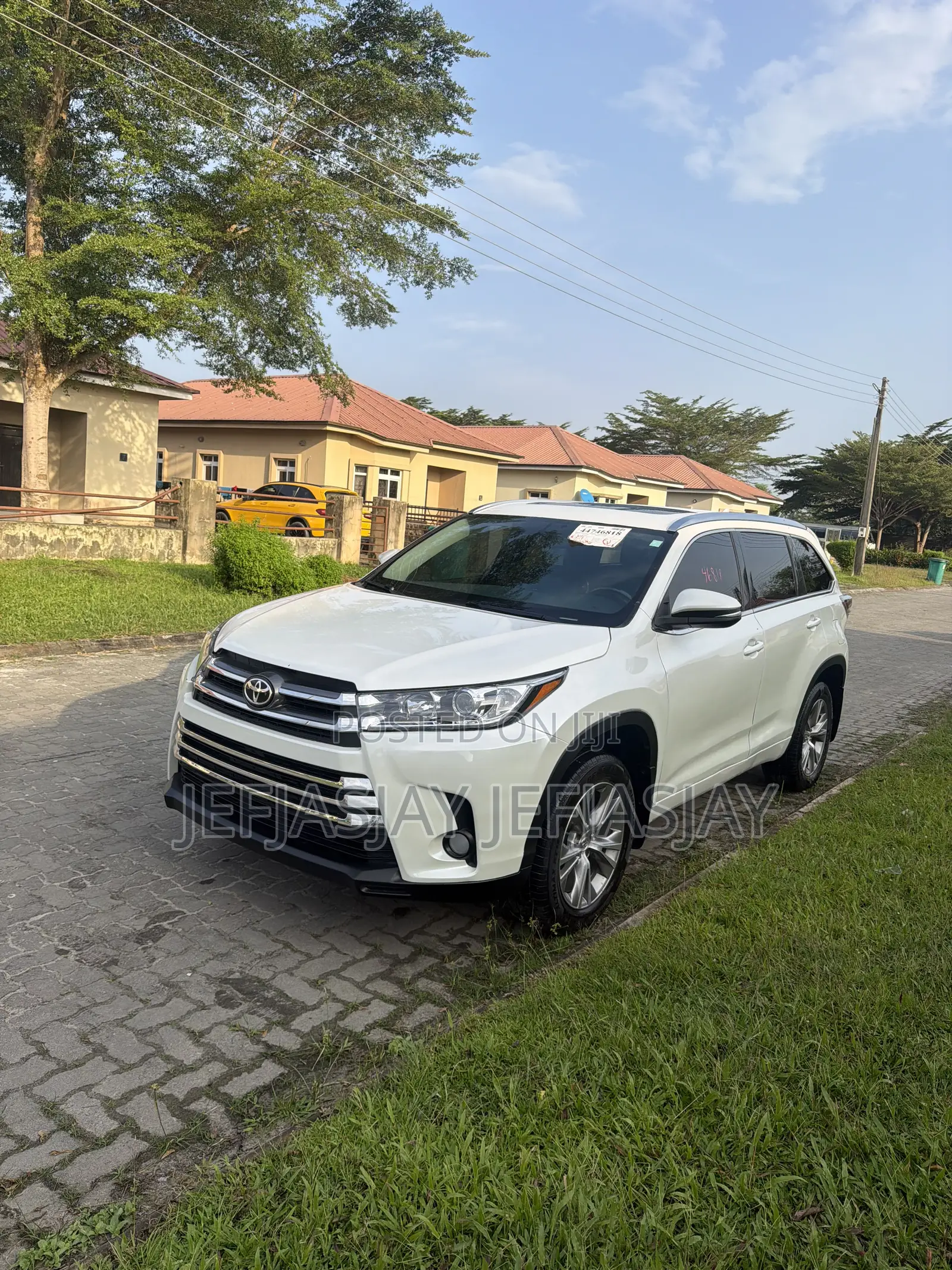 Toyota Highlander XLE 4dr SUV AWD (3.5L 6cyl 6A) 2015 Black