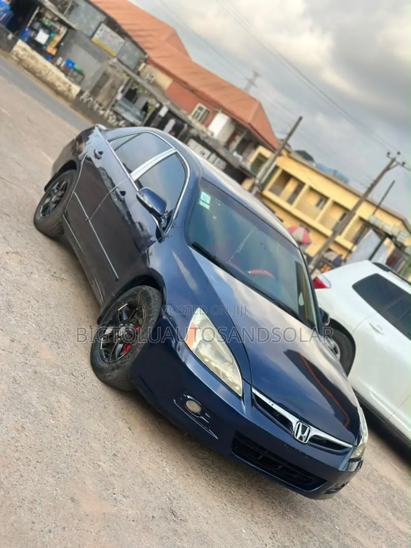 Honda Accord 2006 Blue