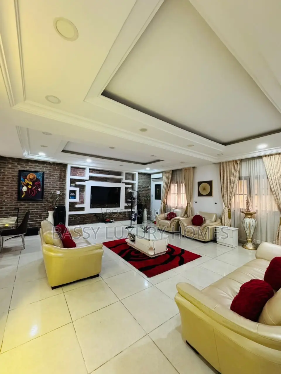 4bdrm Duplex in Lekki for sale